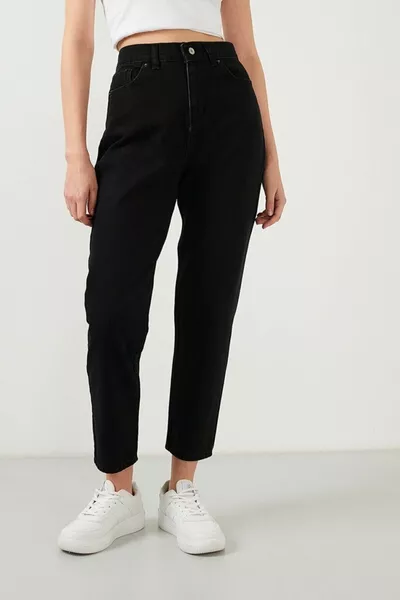 Isabella Black Mom Jeans ( Kleur vervaagt niet )