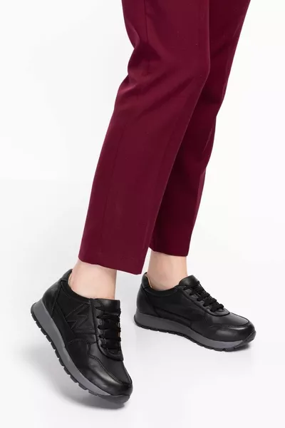 سنيكرز جلد طبيعي من الداخل إلى الخارج Flf. GT - 