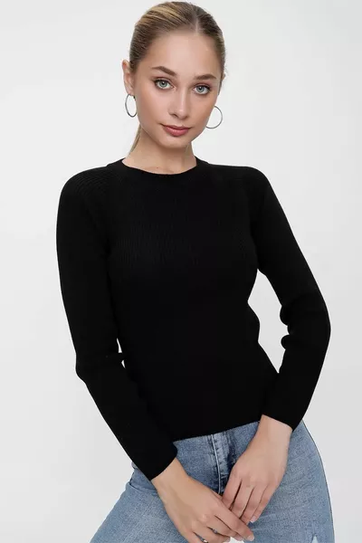 Maglione a maglia sottile a costine girocollo nero da donna 