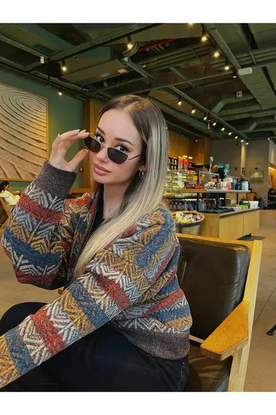 Black Vintage Women's Sunglasses E