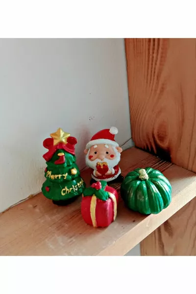 Комплект от 4 мини фигури за Нова година (тема коледна елха)