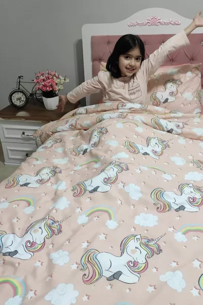 طقم مفروشات سرير فردي بملاية مطاطية مع غطاء لحاف يونيكورن للأطفال