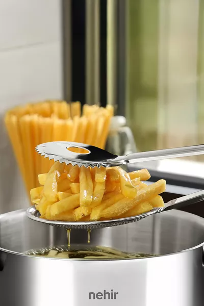 Проста щипка за пържене с цедка