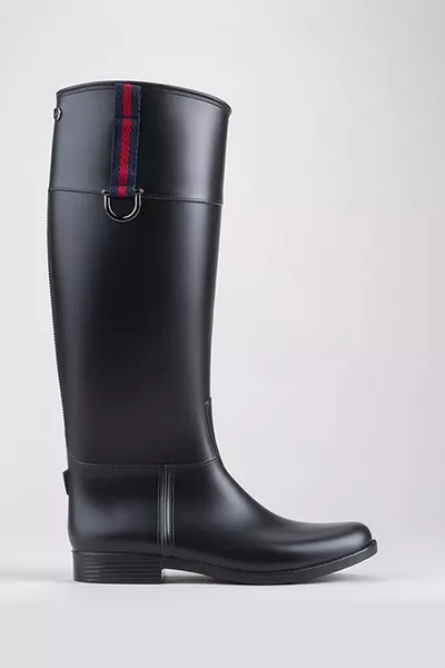 حذاء نسائي كارلا هيبيلا طويل 