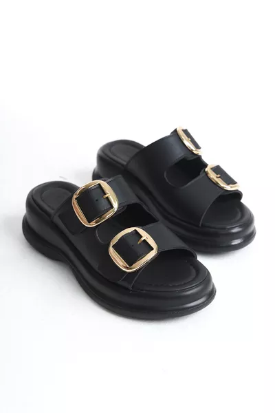 Le pantofole da donna sono eleganti, leggere e comode