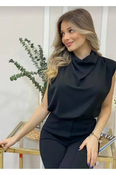Kadın Degaje Yaka Omuzları Vatkalı Dökümlü Bluz