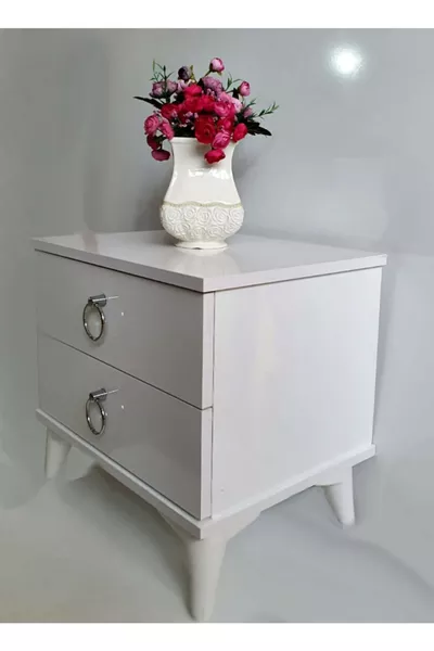 منضدة صغيرة / رف / خزانة ملابس