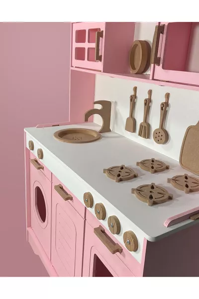 Holzspielzeugküche. Babypink. Holzlernspielküche