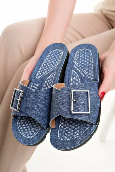 Women's Wedge Heel Slippers Stylish Comfortable Beach Bridal Trousseau Slippers