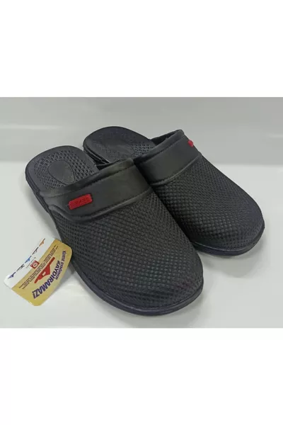 شبشب أرضية مبللة مغلق (بلاستيك مضاد للانزلاق)