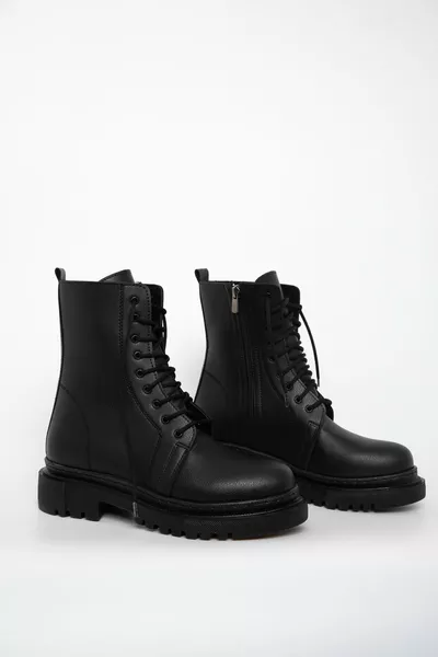 حذاء نسائي أسود & بوتي 