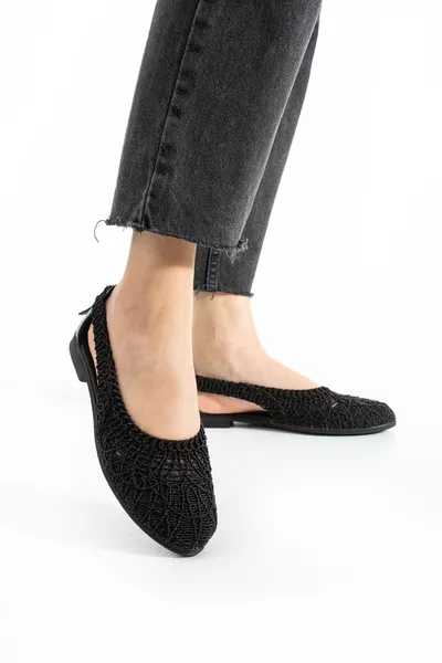 Черни сандали с отворена страна и плитки