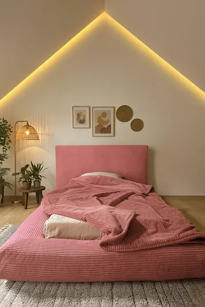 سرير ضيف دوبويد مع قاعدة وتاج ومرتبة مزدوجة مربوطة بنسيج مخملي مع سرير مزدوج