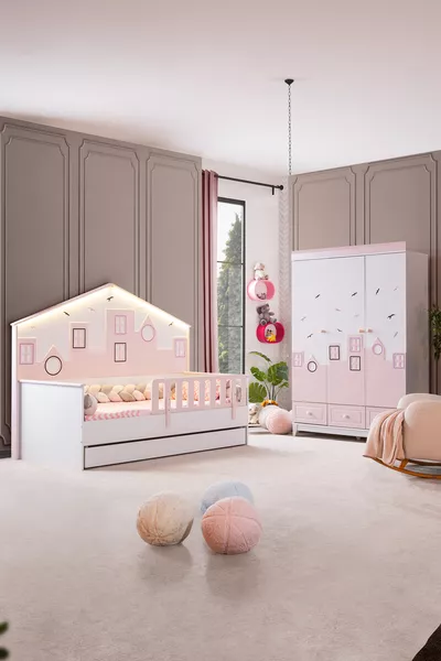 غرفة أطفال مونتيسوري - خزانة بثلاثة أبواب من سيتي مونتيسوري، سرير بطابقين - وردي