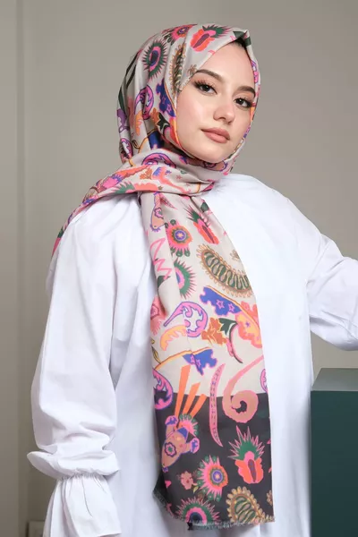 وشاح قطن كريمي بنقشة الزهور