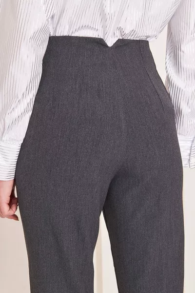 ÖNÜ FLATOLU PANTOLON HAVUÇ