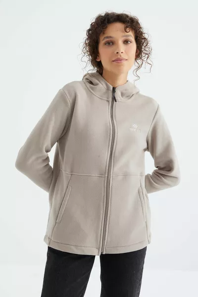 سويت شيرت نسائي فليس مريح مع سحاب وقبعة بلون بيج غامق - 