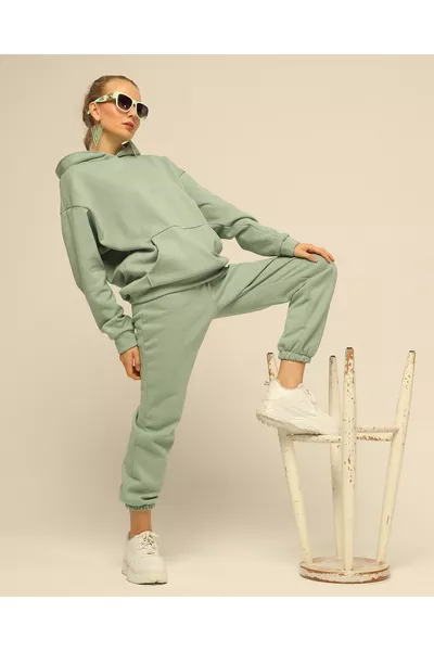 طقم رياضي نسائي/رجالي بأكمام طويلة بغطاء للرأس وتفصيل فضفاض ثلاثي الخيوط