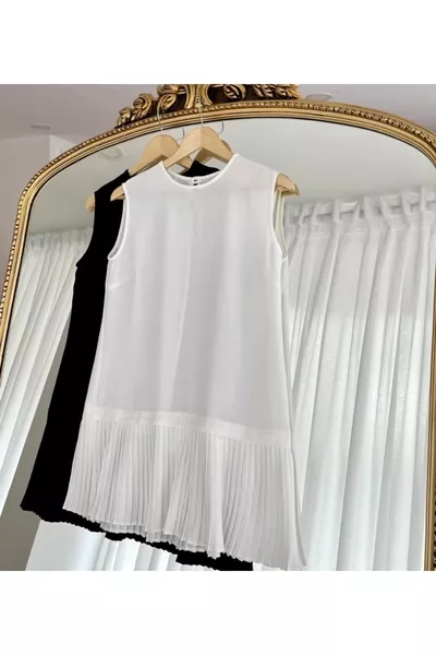 White Pleated Lining