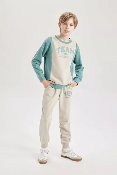 Boys' 2-Piece Set Sweatshirt and Elastic Waist Jogger Pants AU