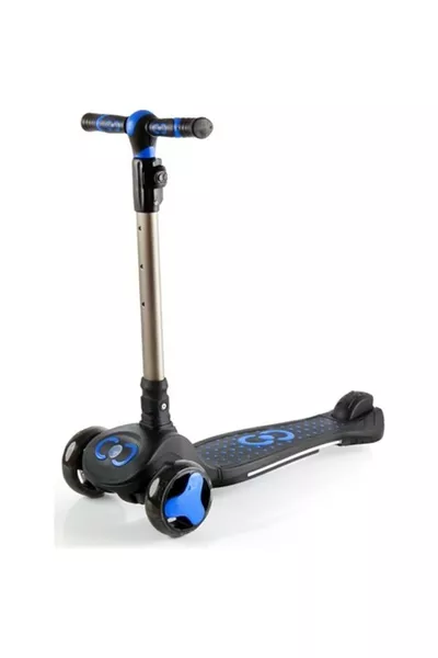 Blue Cool Wheels Nova 3-Wheeled Light-Up Blue Scooter 6+ Years 3