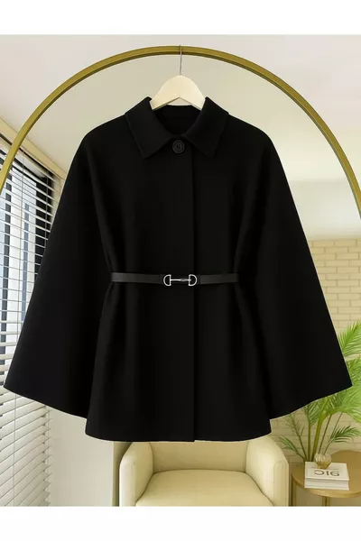 Zwarte oversized poncho / Tunik voor bedekte kleding, nieuw seizoen, comfortabel, modern en stijlvol om te combineren