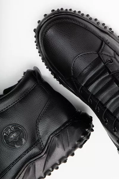 حذاء رجالي أسود يومي مقاوم للماء بخياطة مضمونة مقاوم للبرد وقوي بنعل مطاطي غير قابل للانزلاق