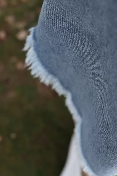 Vestito di Jeans con Tasche e Cintura Lunga