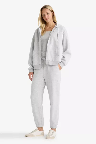 سويت شيرت بغطاء رأس بجيب مريح ومسطح بأزرار سحاب أساسي من المدرسة SP