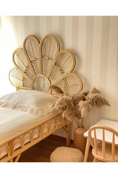 رأس سرير فردي من الخيزران