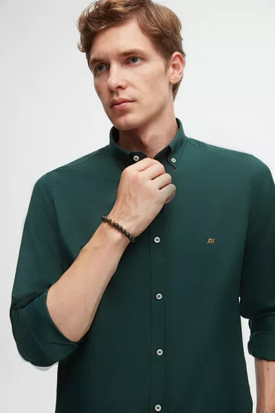 قميص Ds Damat ضيق القصة باللون الأخضر، ياقة بأزرار، سهل الكي، من القطن مع تفاصيل تطريز