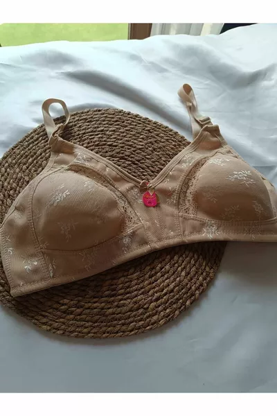 Lace-Detail, Wide-Banded, Adjustable Strap, Plus-Size Support Bra