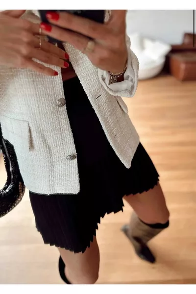 Siyah Pileli Etek