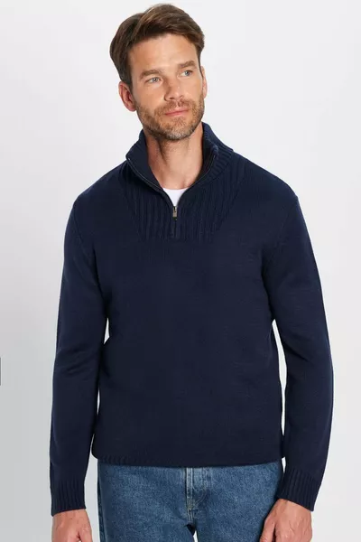 كنزة رجالي ضيقة التصميم بقصة رقيقة برقبة عالية وسحاب باللون الكحلي