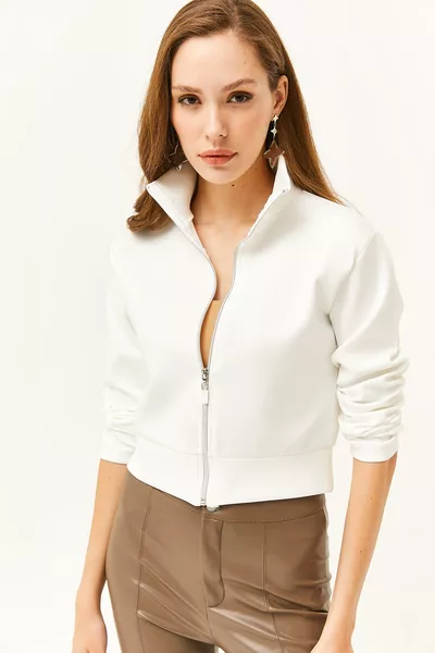 سترة نسائية سكوبا بيضاء بسحّاب 