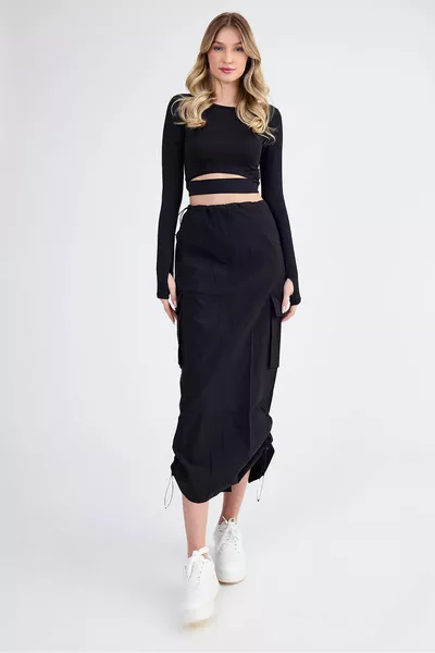 Къса пола с чантичка, парашутна материя и ластик