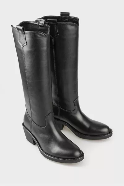 Stivali da donna in pelle nera