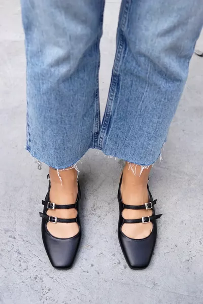 مولي بلاك مشبك مفصل نسائي باليه مسطح