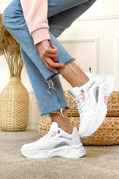 Weiße Puder-Sneaker für Damen