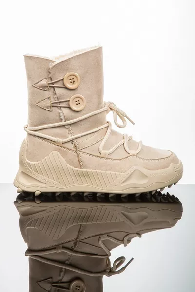 المرأة عارضة Nubuck الجلود الثلج الجوارب Bootie البريدية عدم الانزلاق الوحيد مع الفراء داخل أزرار والأربطة 