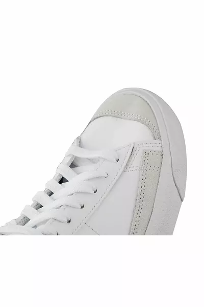 بليزر حذاء رياضي MID  للنساء 