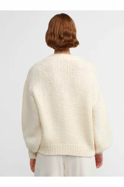  V الرقبة الفراولة المطرزة بالون الأكمام تريكو كارديجان-Ecru