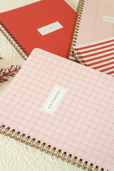 دفتر مدرسي  حلزوني  صفحة مجموعة 4 قطع - مربعات PSERI