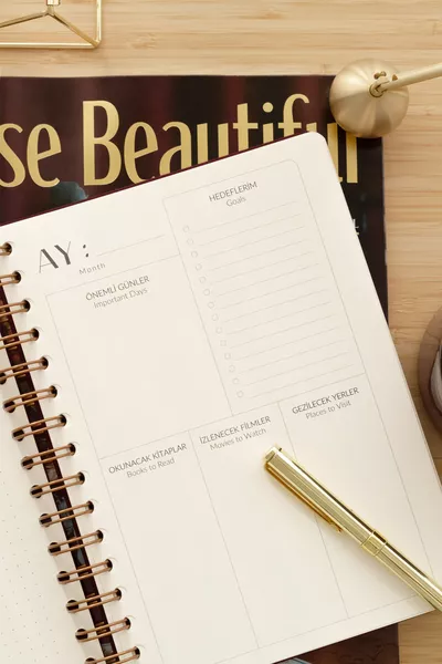  Спираловиден Ленен Блокнот за Планиране Без Срок Бордо