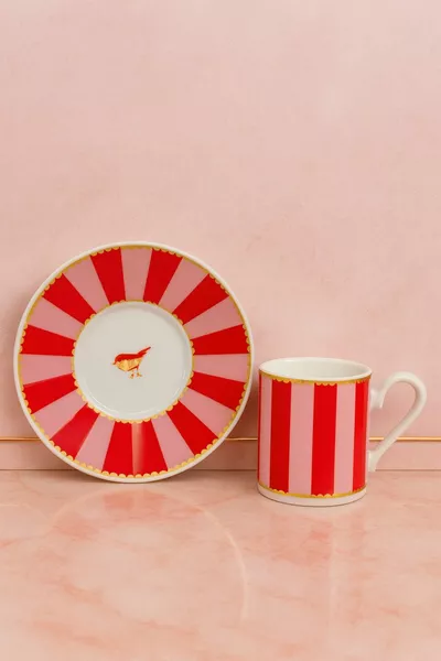 Комплект за кафе с 6 чаши от порцелан с позлата Lovely Birds, специален дизайн с розови птици,  мл