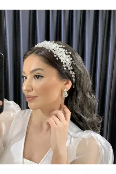 Сватбена Диадема с Бели Кристални Мъниста за Булка, Сватба, Конак, Годеж, 
