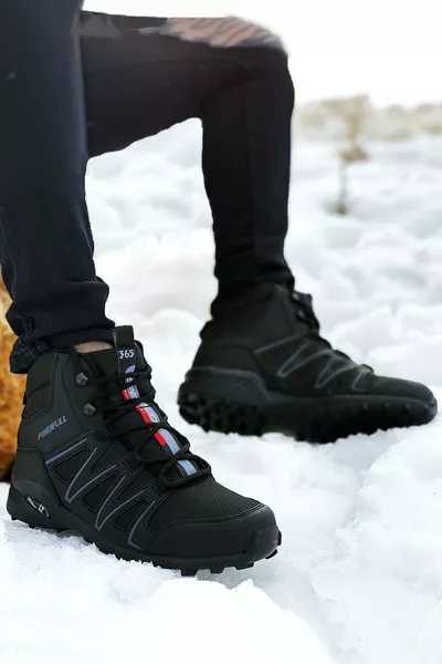 حذاء تسلق خارجي أسود