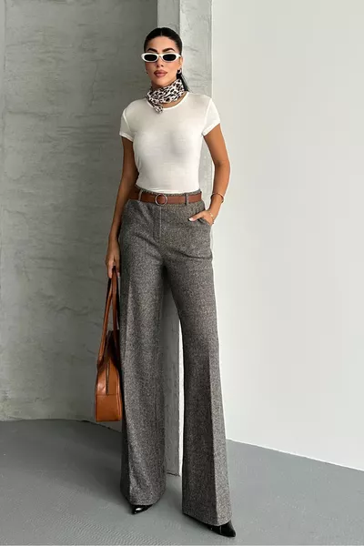 بنطال بالازو واسع الأرجل بنقش نسائي مع جيوب وحزام