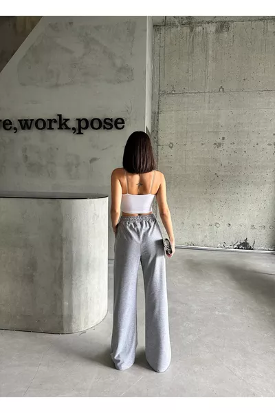 بنطال رياضي نسائي فضفاض بخصر مرتفع وقصّة واسعة