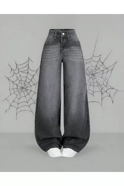 بنطال جينز واسع معاد تصنيعه من K